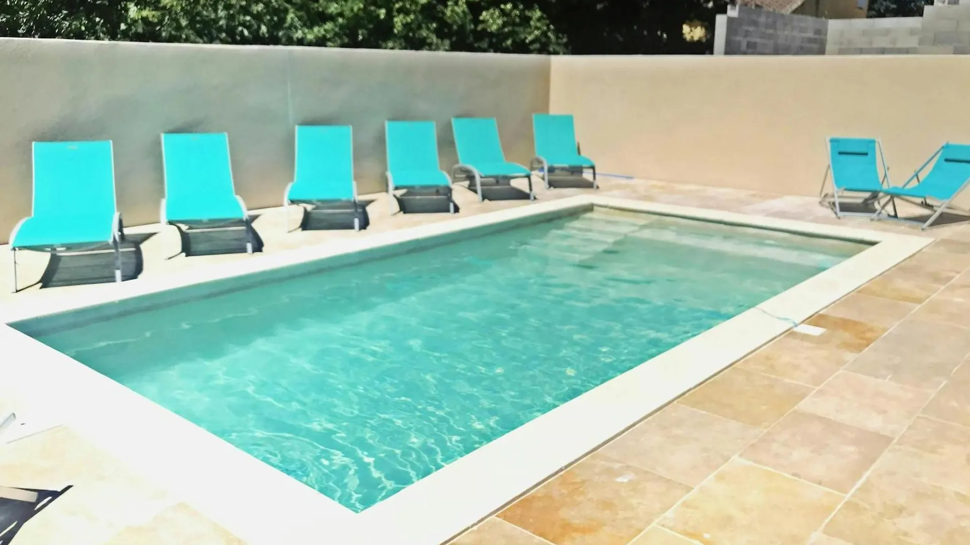 Casa-Celine Elegant Family Escape Private Pool Apartment L'Isle-sur-la-Sorgue France